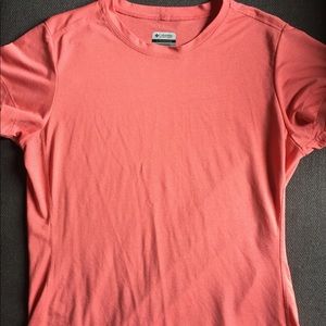 Columbia titanium workout shirt